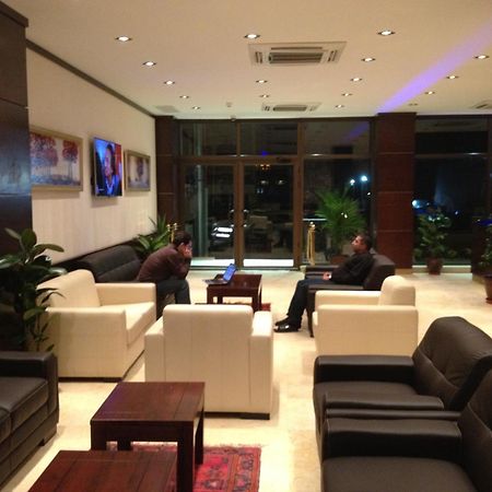 Bl Hotel'S アルビール エクステリア 写真