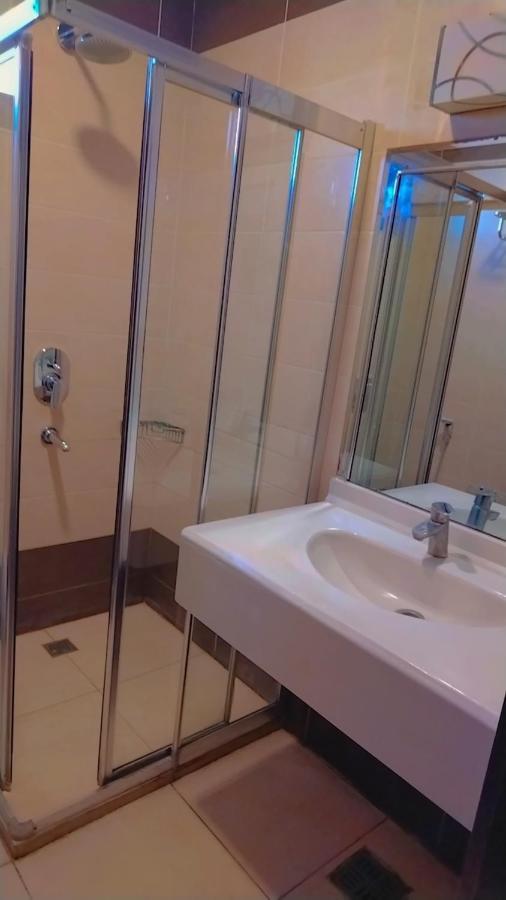 Bl Hotel'S アルビール エクステリア 写真